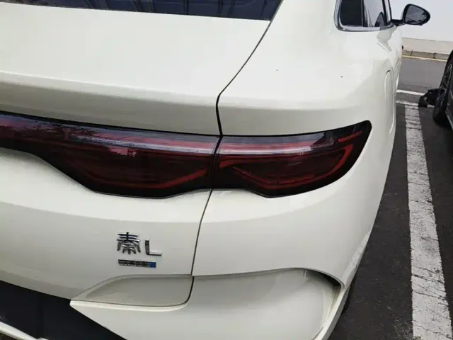 BYD Qin L — Фото автомобиля 7
