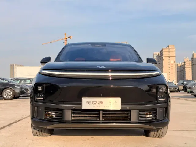 Li Auto L7 — Фото автомобиля 2
