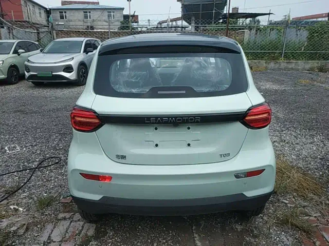 Leapmotor T03 — Фото автомобиля 3
