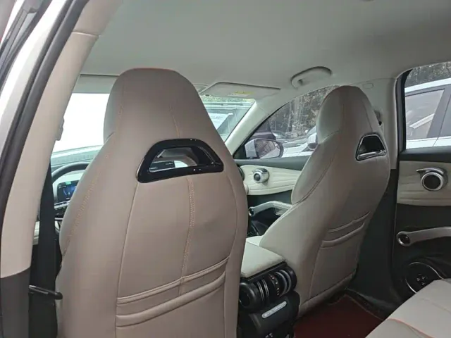 BYD Yuan PLUS — Фото автомобиля 17