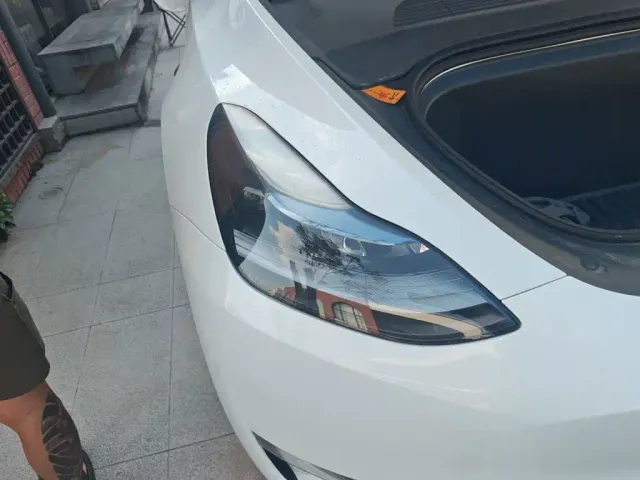 Tesla Model Y — Фото автомобиля 7