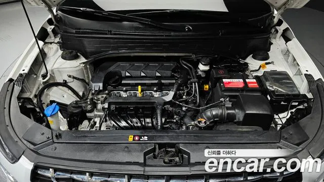 Hyundai Venue — Фото автомобиля 6