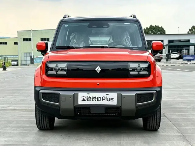 Baojun Yep Plus — Фото автомобиля 2