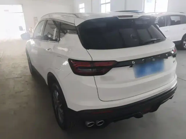 Geely Binyue — Фото автомобиля 4