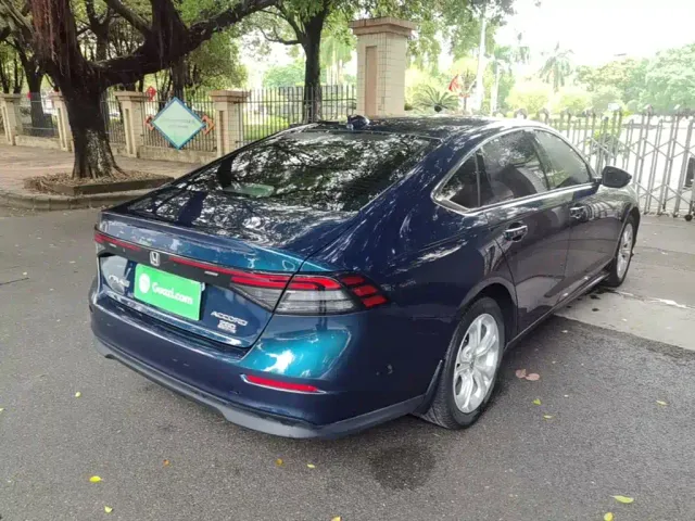 Honda Accord — Фото автомобиля 6