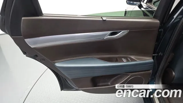 Genesis G80 Бензин 2.5 турбо AWD — Фото автомобиля 25
