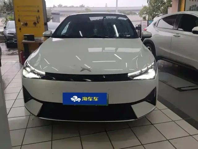 Xpeng P5 — Фото автомобиля 2