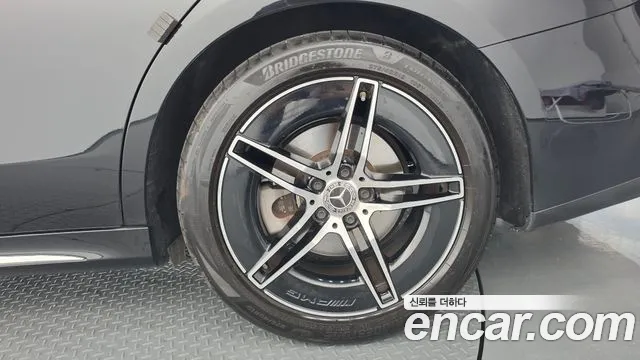 Mercedes-Benz E-Class E-класс W214 — Фото автомобиля 21