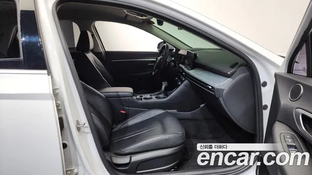 Hyundai Sonata Sonata Edge(DN8) 2.0 LPG(Для проката) — Фото автомобиля 11