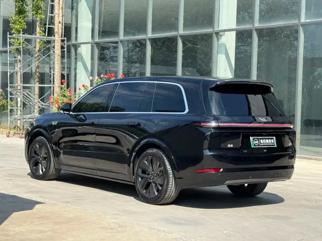 Li Auto L9 — Фото автомобиля 21