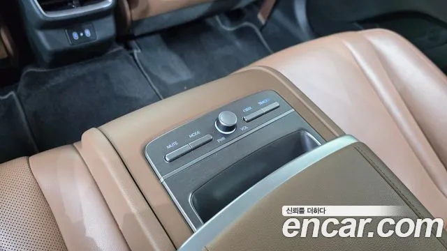 Hyundai Grandeur GN7 — Фото автомобиля 21
