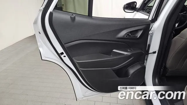 ChevroletGMDaewoo Trax Trax Кроссовер — Фото автомобиля 25