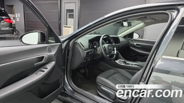 Hyundai Sonata — Фото автомобиля 10