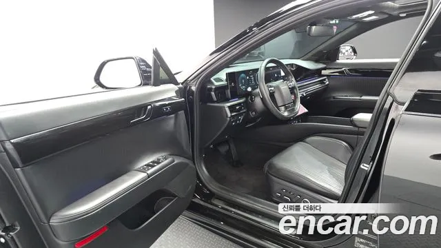Hyundai Grandeur Grandeur (GN7) 2.5 Бензин 2WD — Фото автомобиля 10