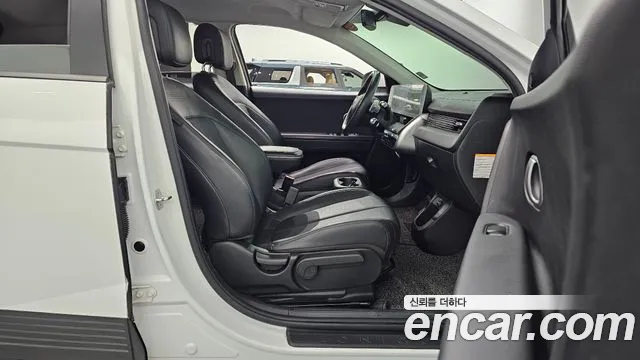 Hyundai Ioniq 5 — Фото автомобиля 11