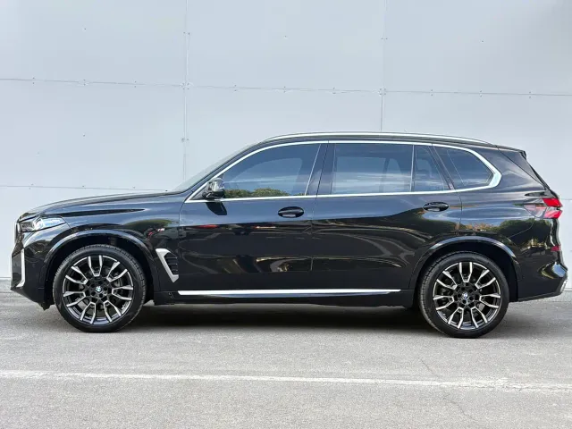 BMW X5 — Фото автомобиля 3