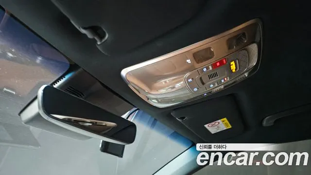 Genesis GV70 — Фото автомобиля 14