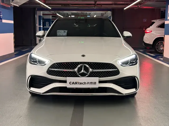 Mercedes-Benz C-Class — Фото автомобиля 2