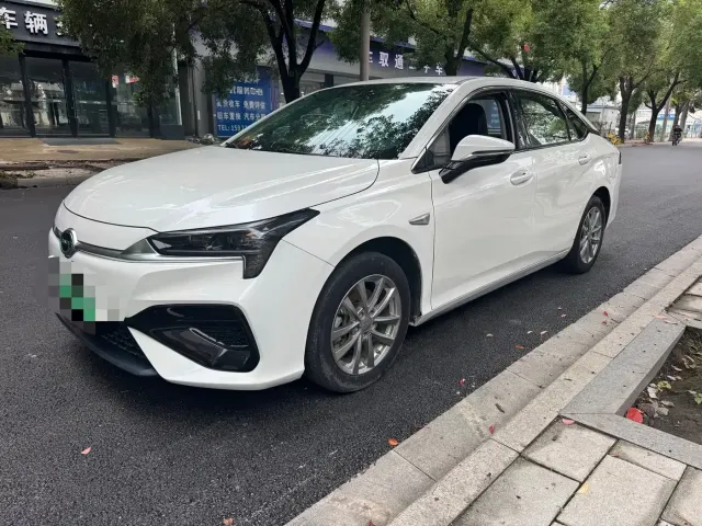 Фотография автомобиля — GAC Aion S