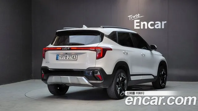 Kia Seltos Новый Seltos Бензин 2.0 2WD — Фото автомобиля 2