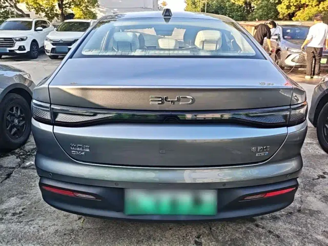 BYD Seal 05 DM-i — Фото автомобиля 5