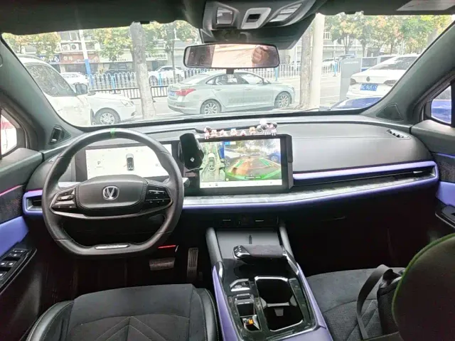 Changan UNI-T — Фото автомобиля 9