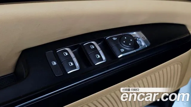 Kia Carnival Generation 4 — Фото автомобиля 29