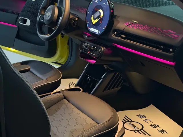 MINI Cooper — Фото автомобиля 22
