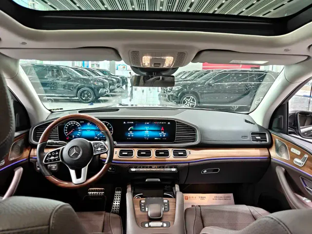 Mercedes-Benz GLS-Class — Фото автомобиля 10