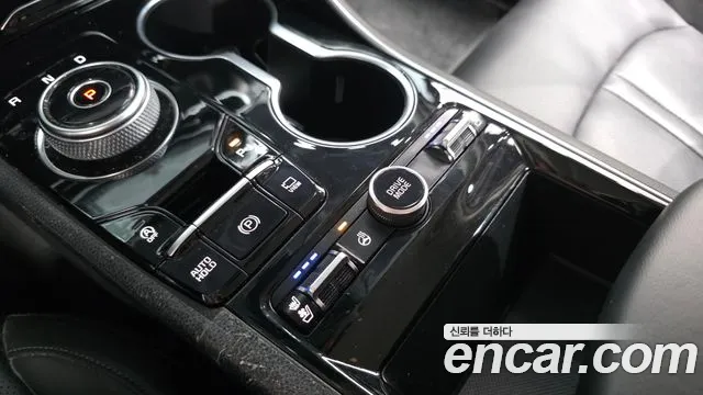Kia K5 Generation 3 — Фото автомобиля 23