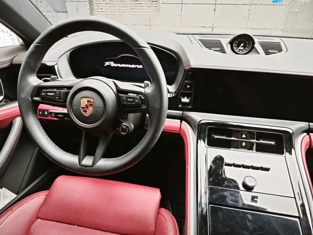 Porsche Panamera — Фото автомобиля 6