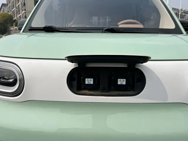 Wuling Hongguang Mini EV — Фото автомобиля 10