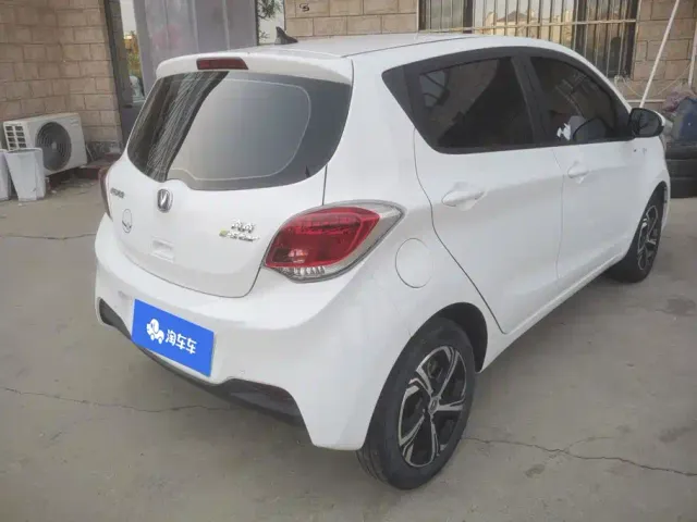 Changan Benben E-Star — Фото автомобиля 3