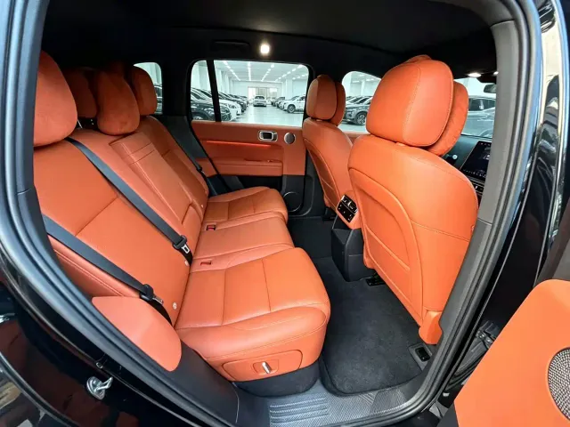 Li Auto L6 — Фото автомобиля 3