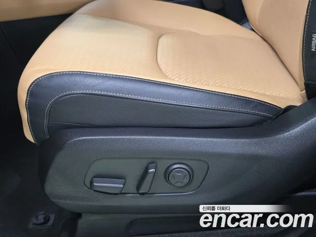 Kia Canival Carnival 4 поколение Бензин 9 мест Signature — Фото автомобиля 11