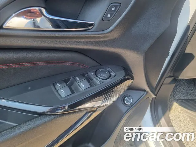 ChevroletGMDaewoo Trax Trax Кроссовер — Фото автомобиля 8