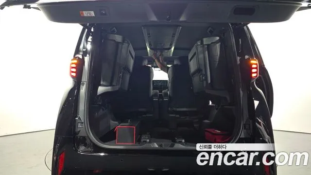Toyota Alphard — Фото автомобиля 18