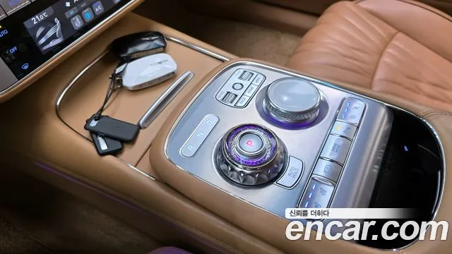 Genesis G90 Бензин 3.5 турбо AWD — Фото автомобиля 12