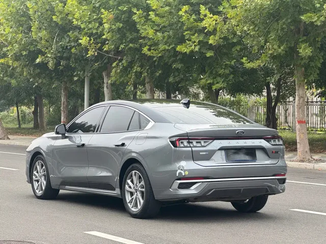 Ford Mondeo — Фото автомобиля 4