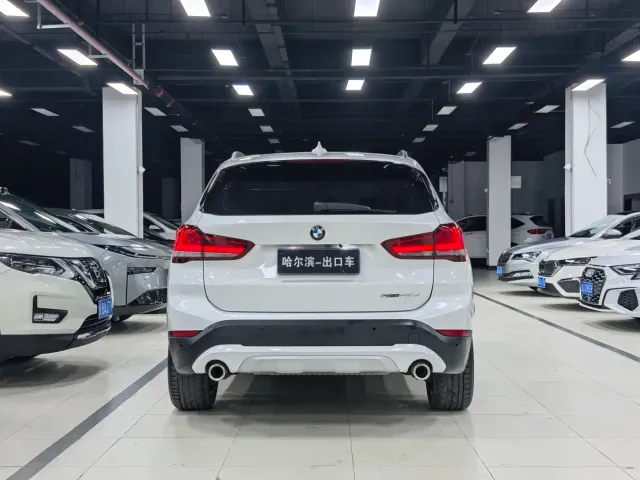 BMW X1 — Фото автомобиля 24