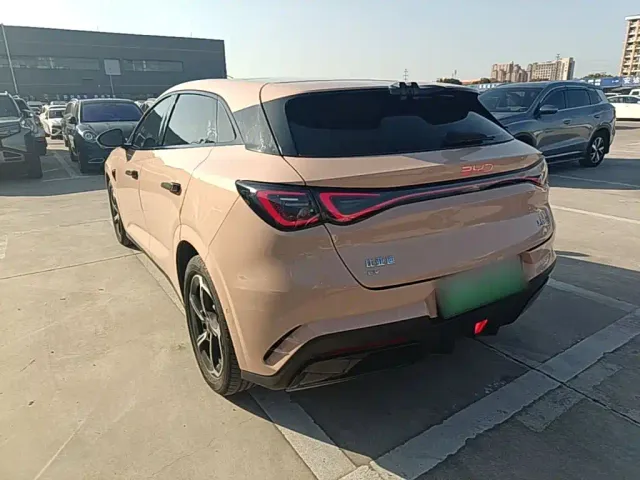 BYD Seal 06 GT — Фото автомобиля 4