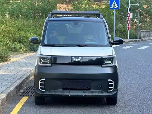 Wuling Hongguang Mini EV — Фото автомобиля 2