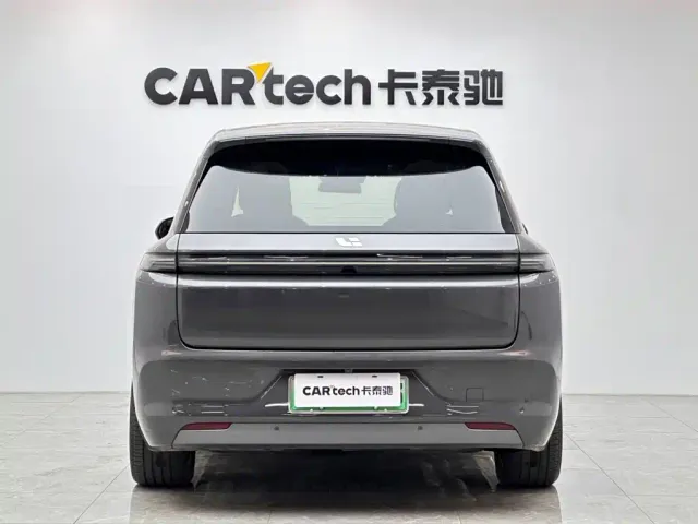 Li Auto L8 — Фото автомобиля 4