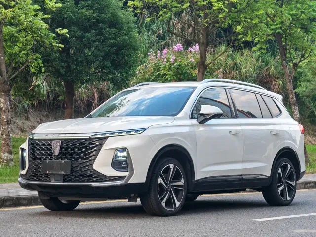 Фотография автомобиля — Roewe RX5 eMAX