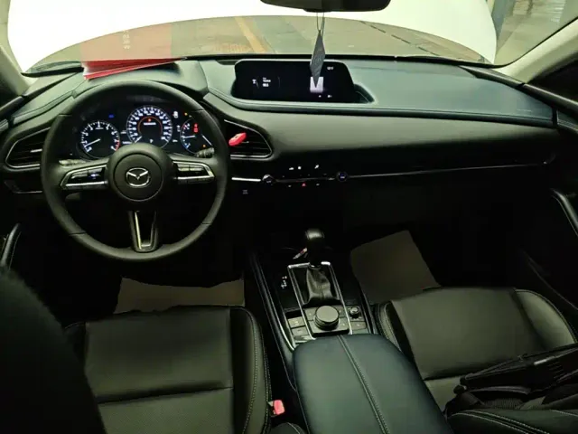 Mazda CX-30 — Фото автомобиля 9