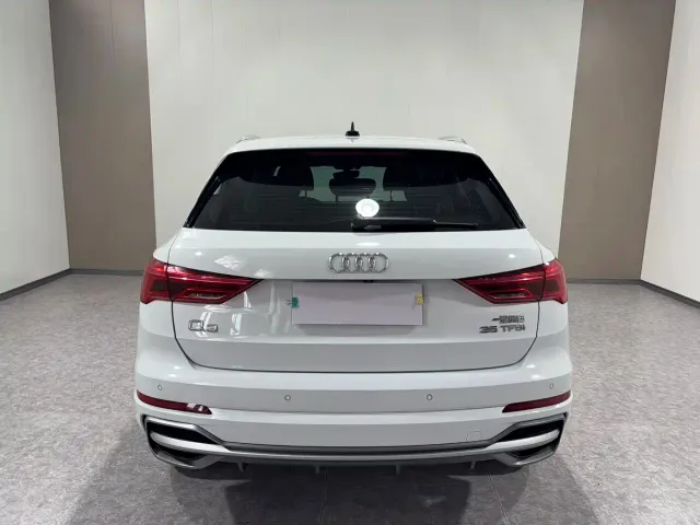 Audi Q3 — Фото автомобиля 4