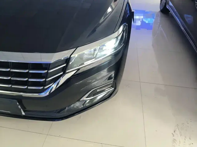 Volkswagen Passat — Фото автомобиля 23
