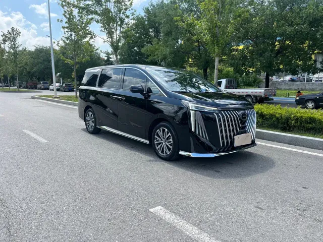 GAC Trumpchi M8 — Фото автомобиля 3