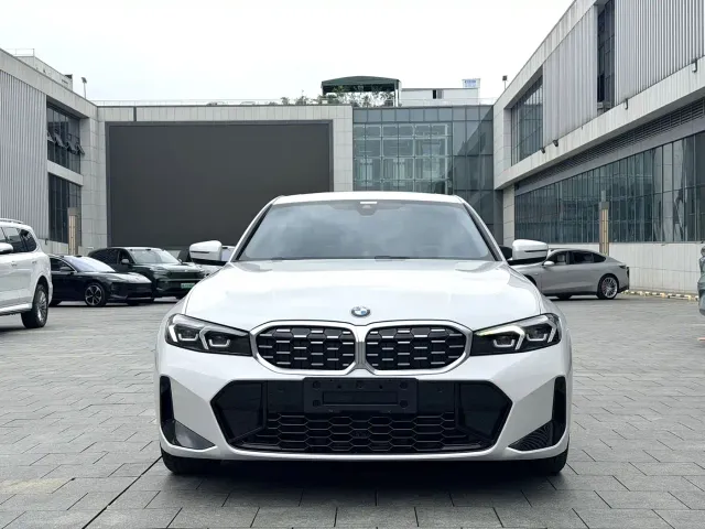BMW 3 Series — Фото автомобиля 2