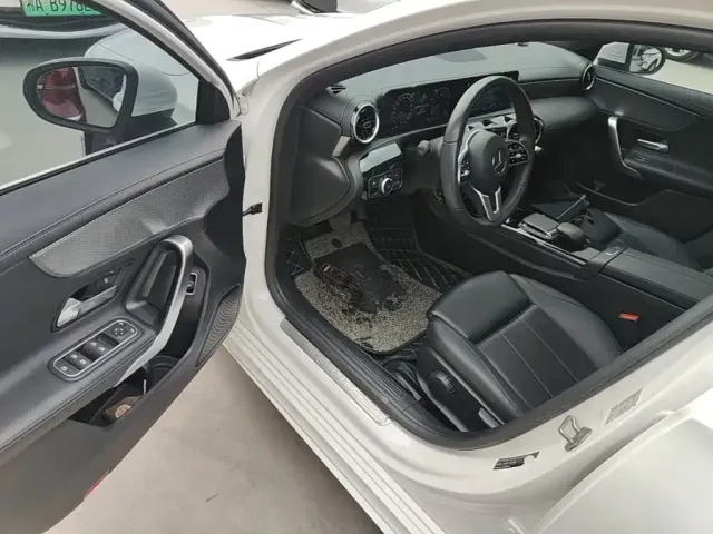 Mercedes-Benz Mercedes-Benz A-Class 2022 A 180 L Sport Sedan — Фото автомобиля 11